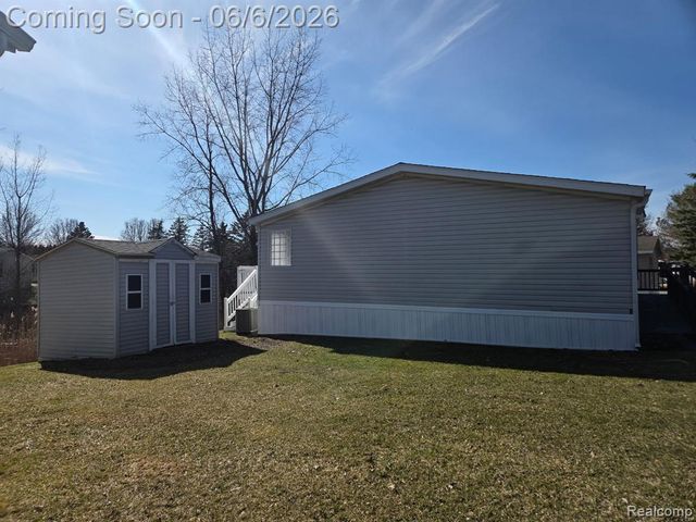 167 Laurel Leah, Oxford, MI 48462