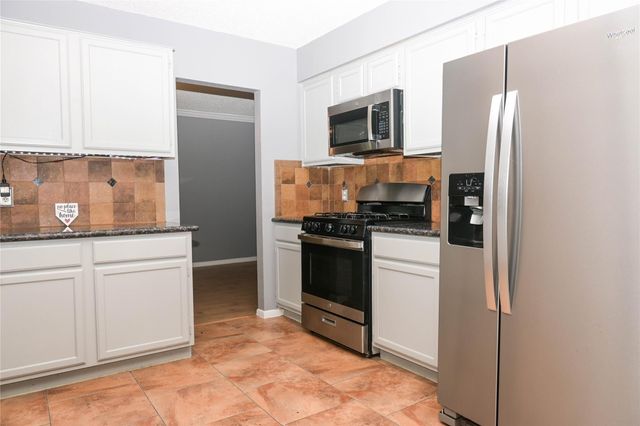 2607 Woodstream Boulevard, Sugar Land, TX 77479