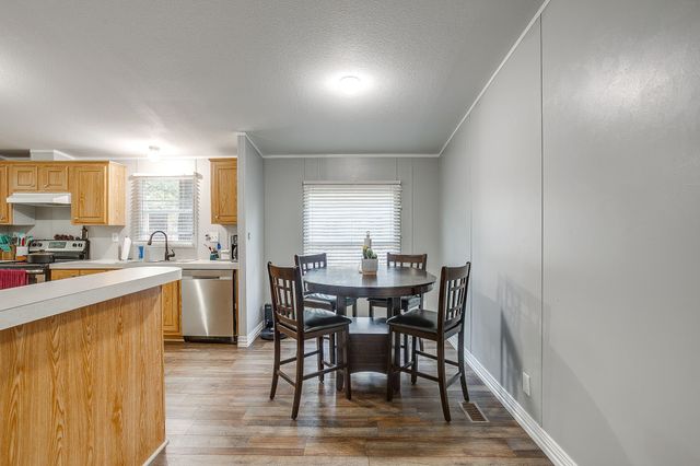 3950 South Drive, Burleson, TX 76028