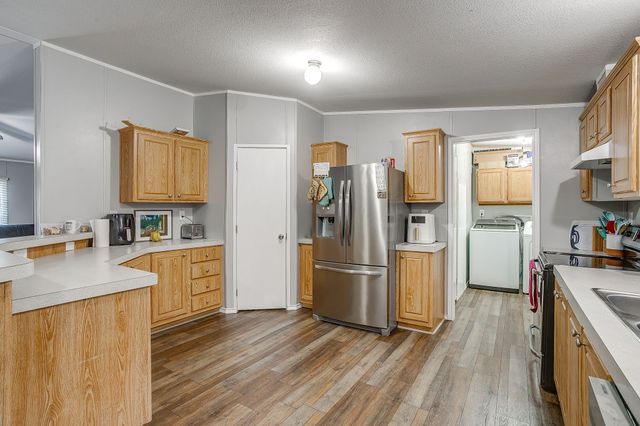 3950 South Drive, Burleson, TX 76028