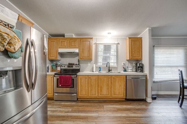 3950 South Drive, Burleson, TX 76028