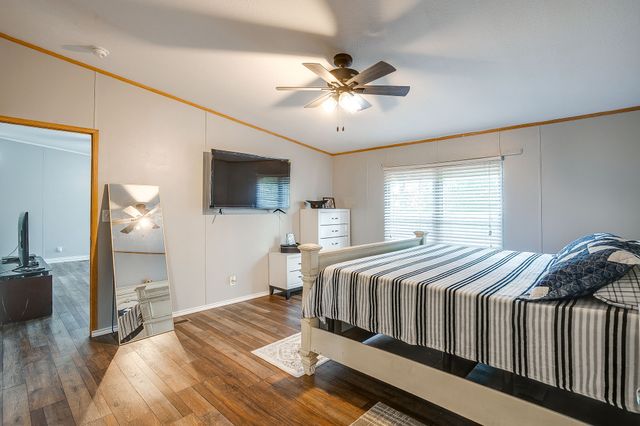 3950 South Drive, Burleson, TX 76028