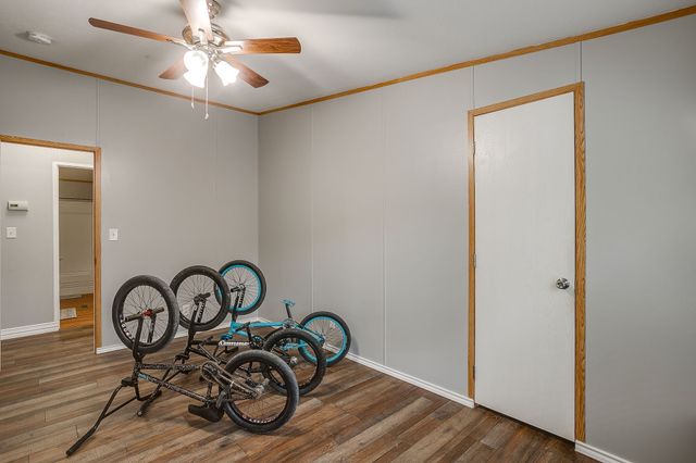 3950 South Drive, Burleson, TX 76028
