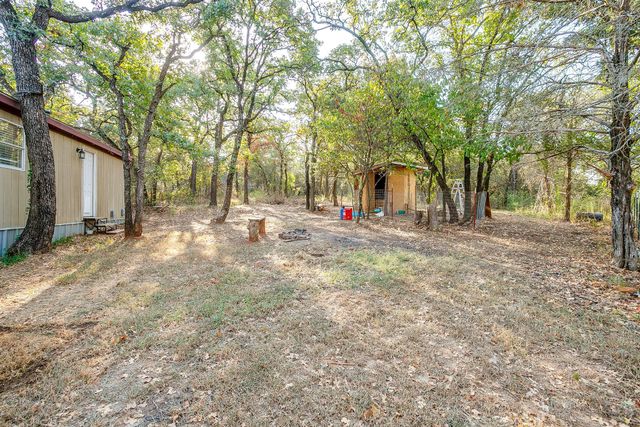 3950 South Drive, Burleson, TX 76028