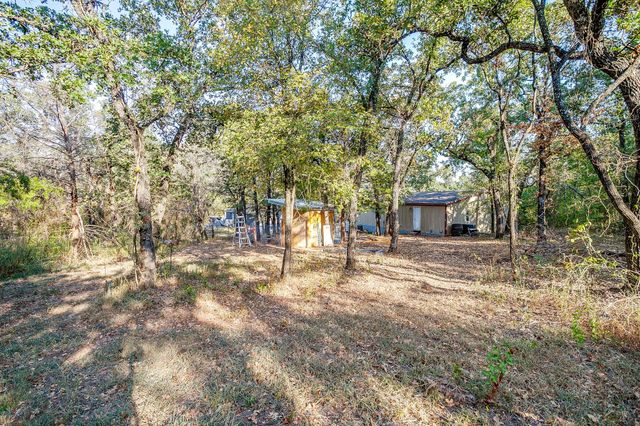 3950 South Drive, Burleson, TX 76028
