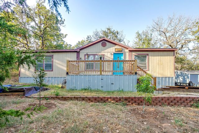3950 South Drive, Burleson, TX 76028