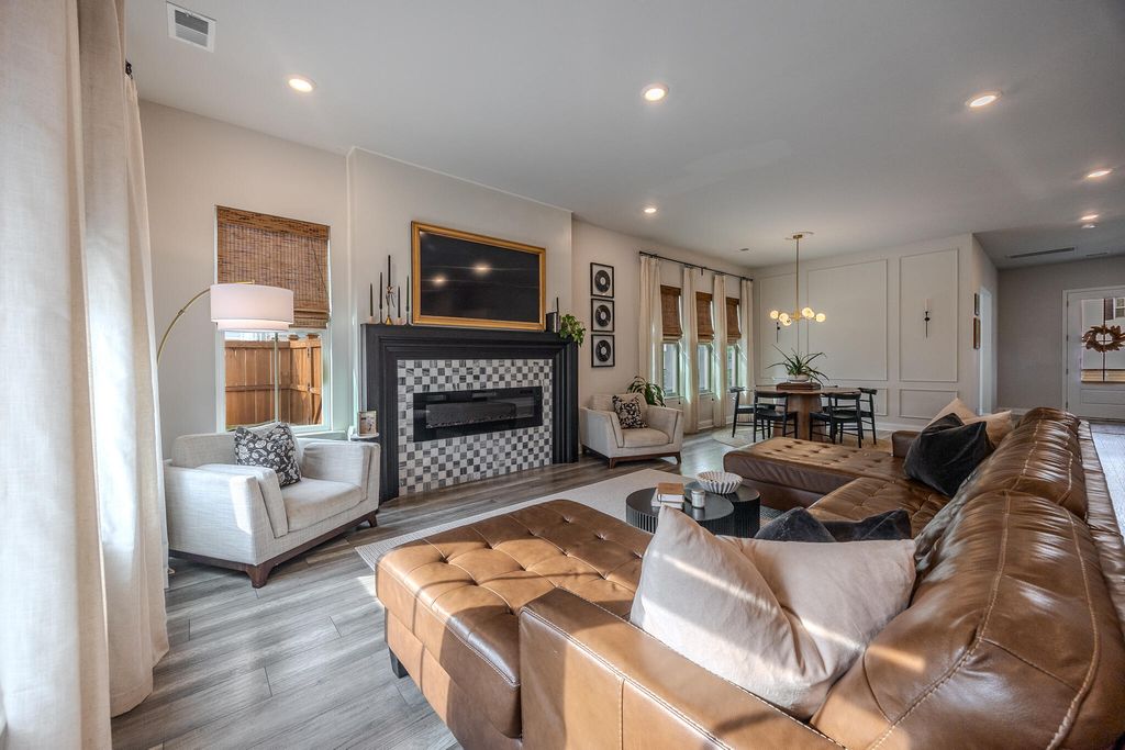 Image 12 of property listing at 105 River Wind Way, Summerville, SC 29485