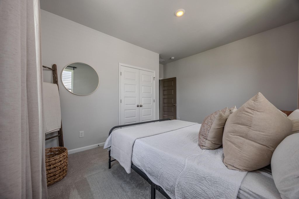 Image 28 of property listing at 105 River Wind Way, Summerville, SC 29485