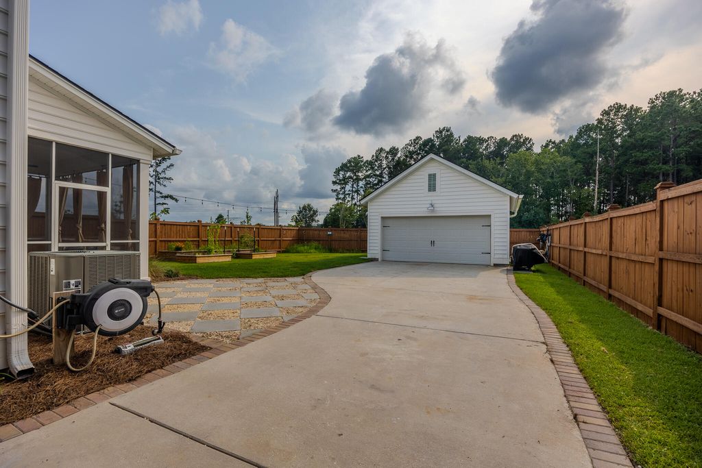 Image 52 of property listing at 105 River Wind Way, Summerville, SC 29485