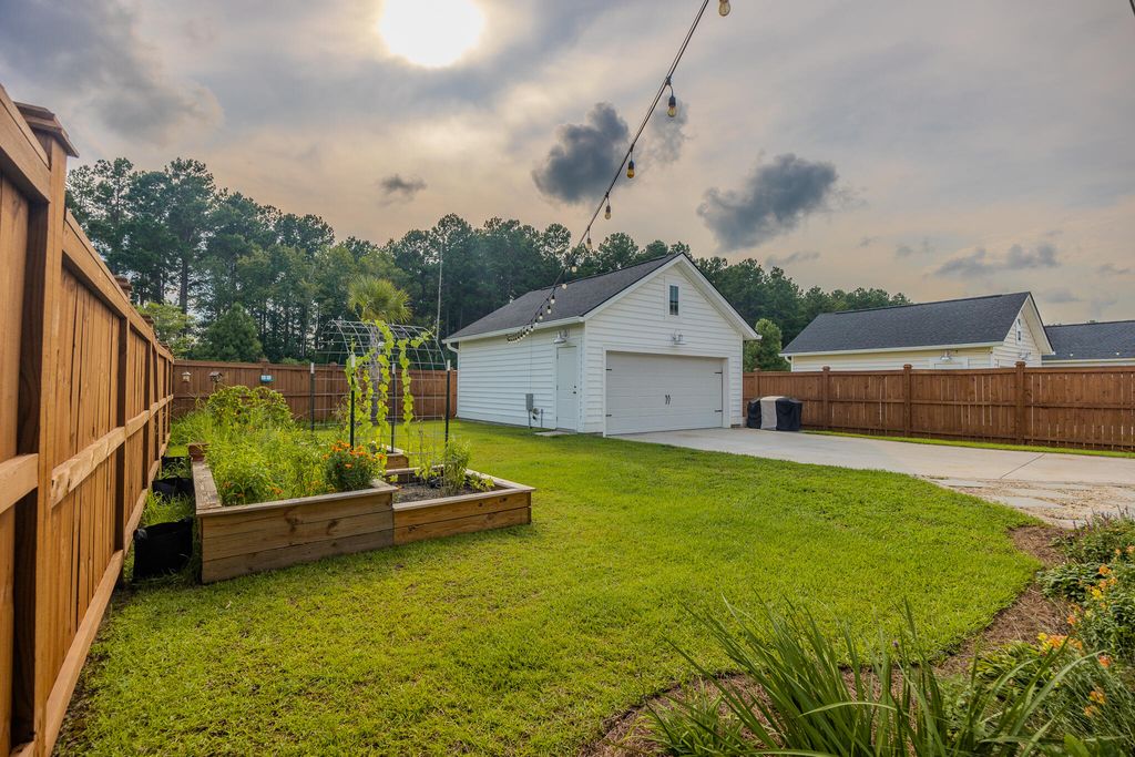 Image 58 of property listing at 105 River Wind Way, Summerville, SC 29485