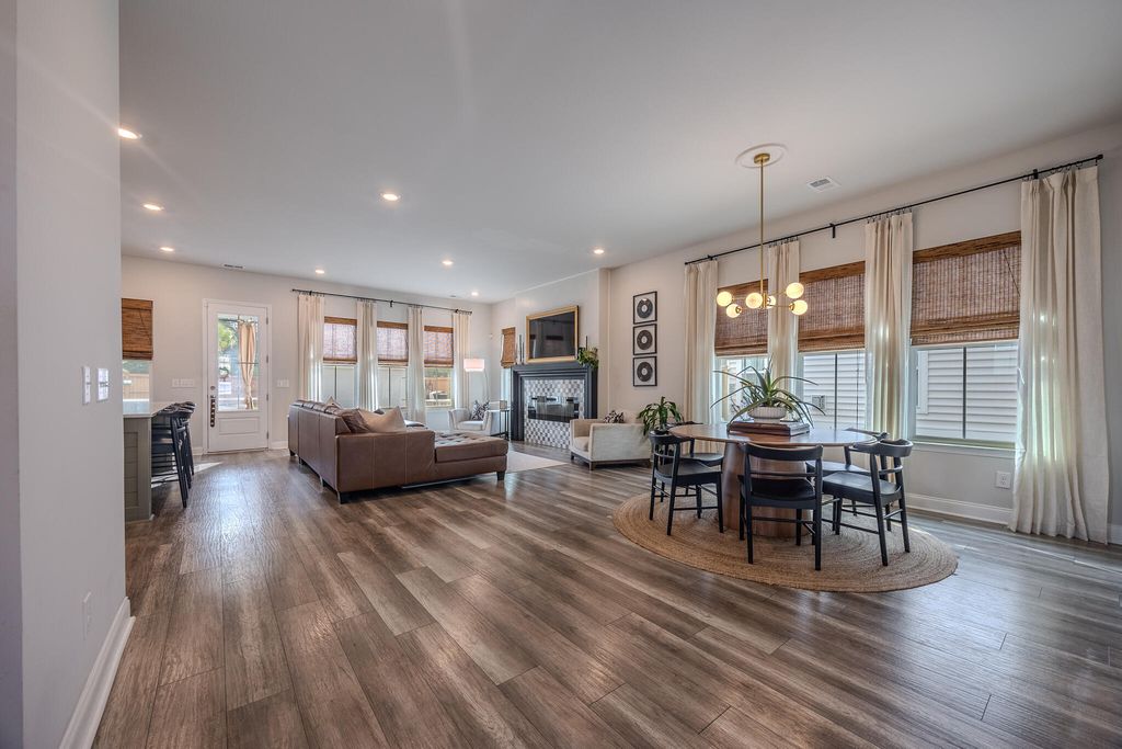 Image 8 of property listing at 105 River Wind Way, Summerville, SC 29485
