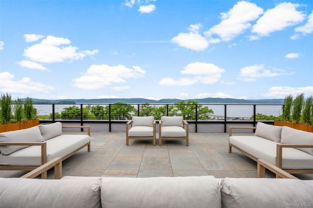 25 S Riverside Avenue 305, Croton-on-hudson, NY 10520