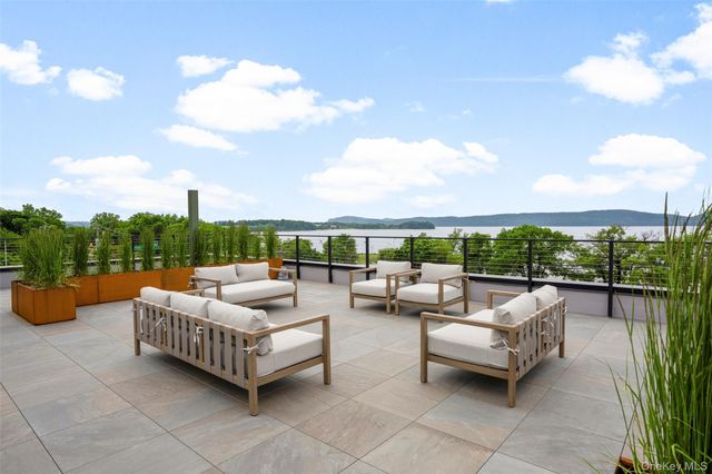 25 S Riverside Avenue 305, Croton-on-hudson, NY 10520