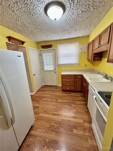 941 Highmont Drive, Ferguson, MO 63135