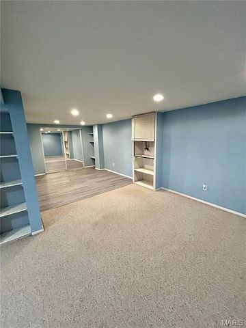 941 Highmont Drive, Ferguson, MO 63135