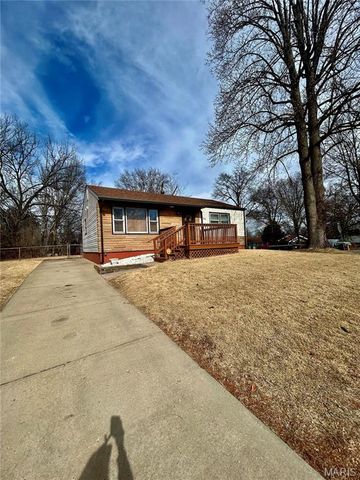 941 Highmont Drive, Ferguson, MO 63135