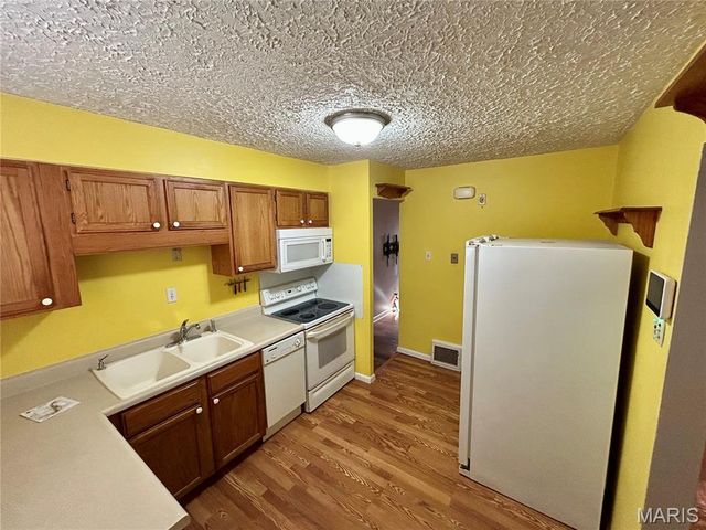 941 Highmont Drive, Ferguson, MO 63135