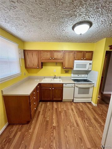 941 Highmont Drive, Ferguson, MO 63135