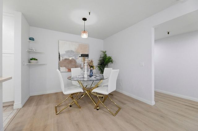 49 Showers Drive A130, Mountain View, CA 94040