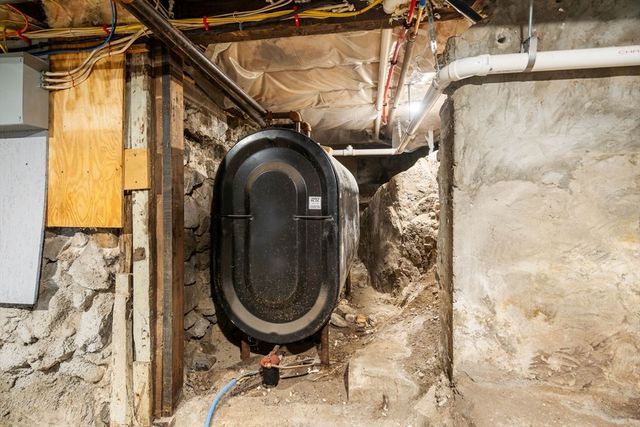 49 Eade, Lynn, MA 01902