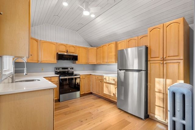 49 Eade, Lynn, MA 01902