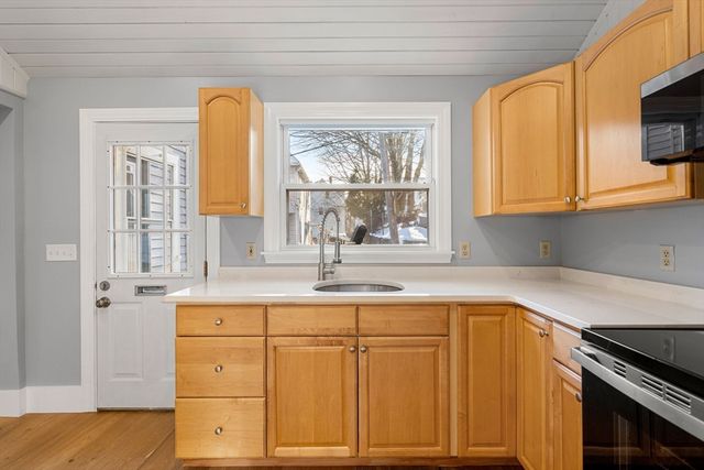 49 Eade, Lynn, MA 01902