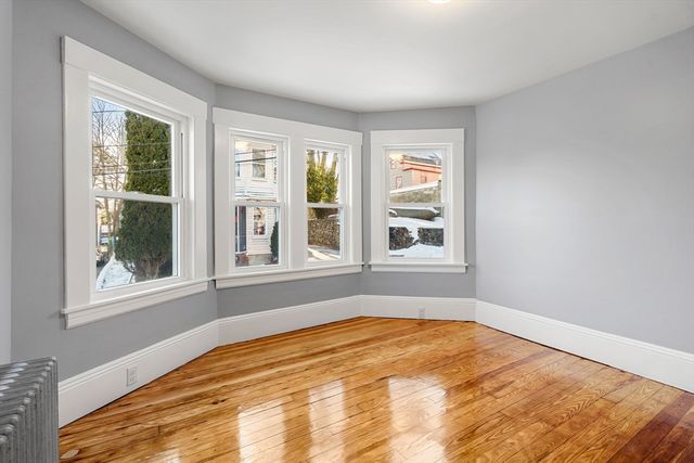 49 Eade, Lynn, MA 01902