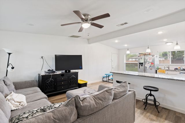 517 Hardy Drive, Garland, TX 75041