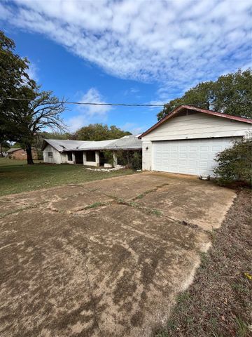 402 Highland Boulevard, Oak Point, TX 75068