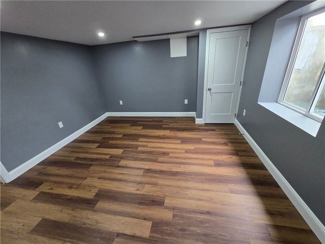 10 Wagon Wheel Lane, Woonsocket, RI 02895