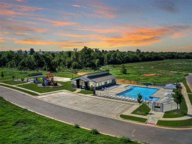 5009 Vine Cliff Road, Mustang, OK 73064