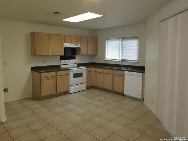 30 Torreys Post, San Antonio, TX 78240