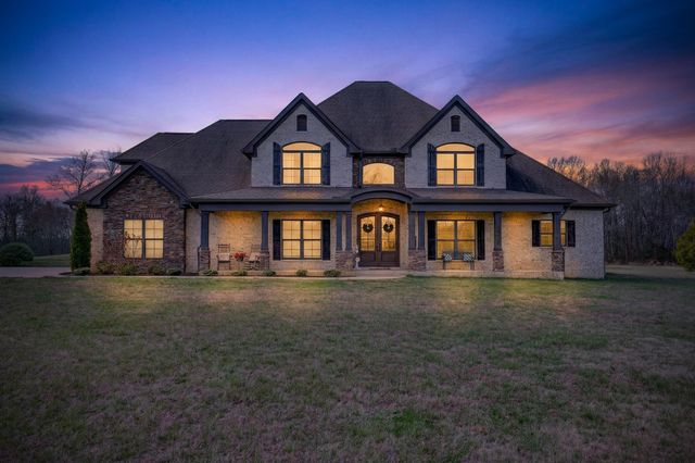 1591 N Lovvorn Rd, Christiana, TN 37037