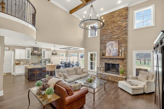 1591 N Lovvorn Rd, Christiana, TN 37037