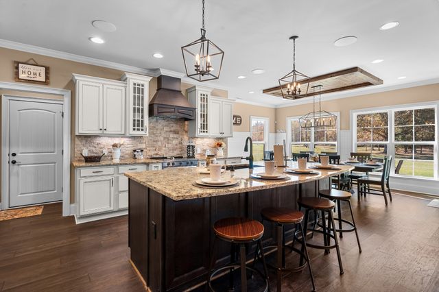 1591 N Lovvorn Rd, Christiana, TN 37037