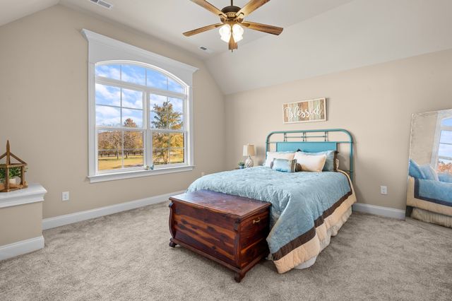 1591 N Lovvorn Rd, Christiana, TN 37037