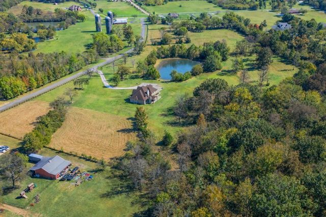 1591 N Lovvorn Rd, Christiana, TN 37037