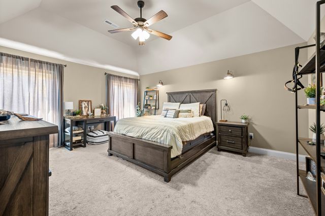 1591 N Lovvorn Rd, Christiana, TN 37037