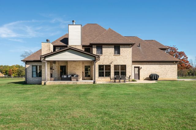 1591 N Lovvorn Rd, Christiana, TN 37037