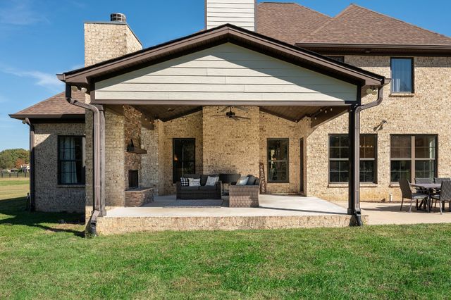 1591 N Lovvorn Rd, Christiana, TN 37037