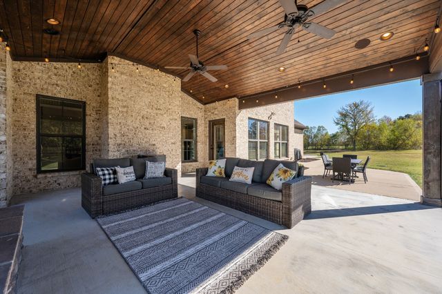 1591 N Lovvorn Rd, Christiana, TN 37037