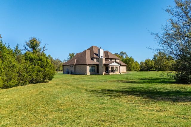 1591 N Lovvorn Rd, Christiana, TN 37037