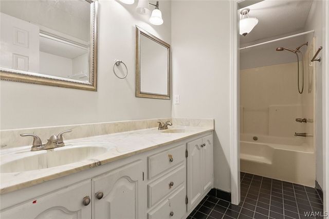 1009 Yellowhammer, Northport, AL 35476