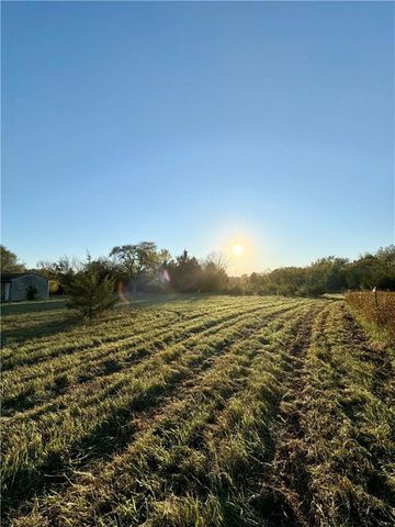 351 Street, Paola, KS 66071