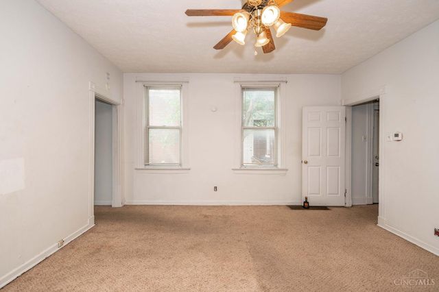 5653 Prosser Avenue, Elmwood Place, OH 45216
