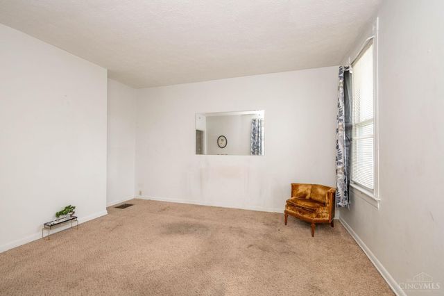 5653 Prosser Avenue, Elmwood Place, OH 45216