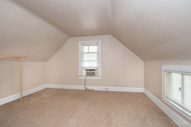 5653 Prosser Avenue, Elmwood Place, OH 45216