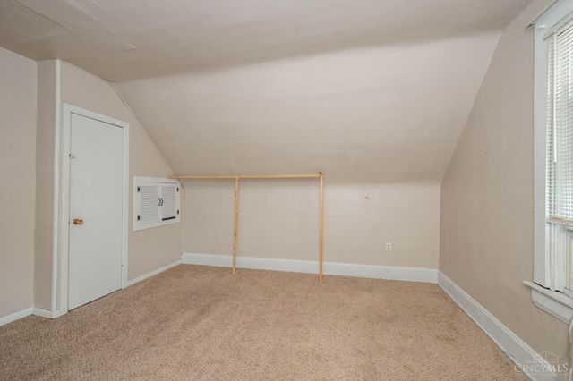 5653 Prosser Avenue, Elmwood Place, OH 45216