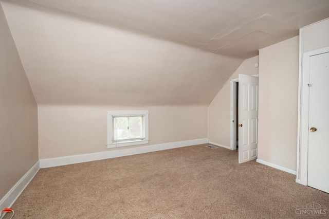 5653 Prosser Avenue, Elmwood Place, OH 45216