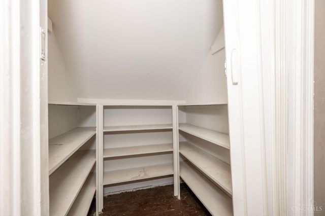 5653 Prosser Avenue, Elmwood Place, OH 45216